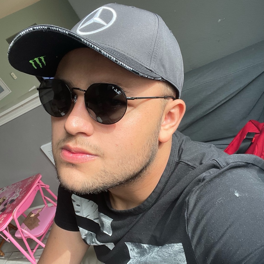 Meet your Posher, Ever